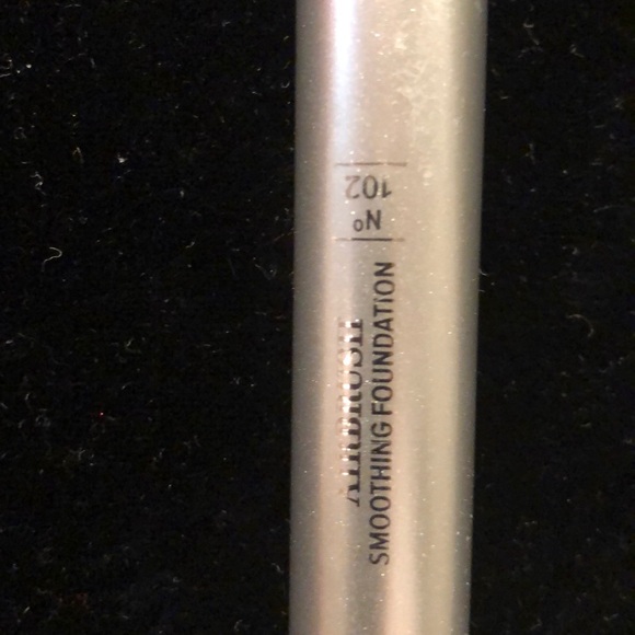 IT for Ulta NIB Smoothing Foundation Airbrush 102 - Picture 3 of 4